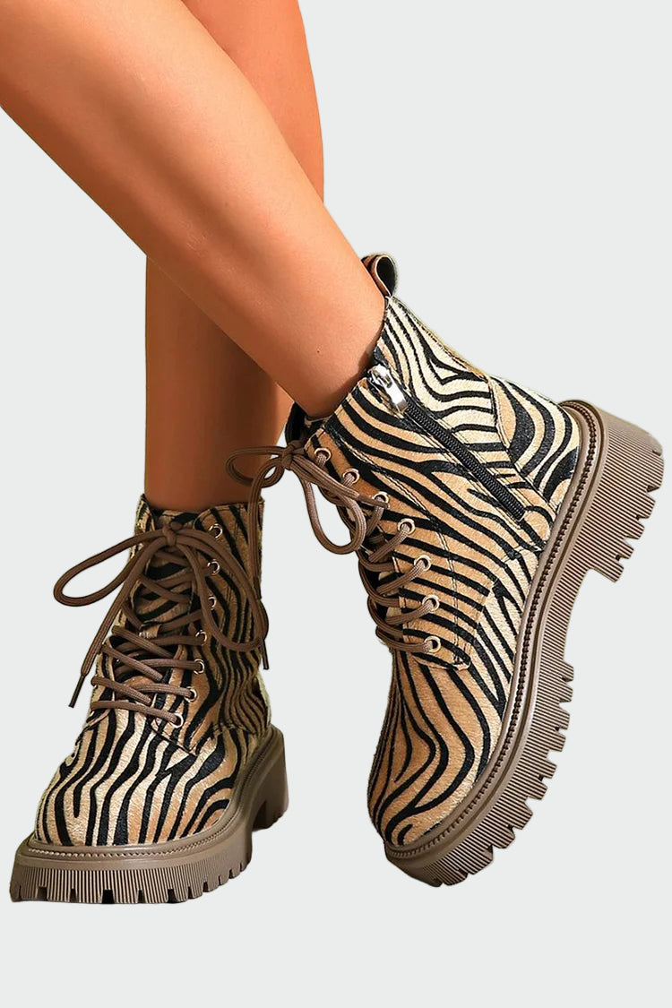 Støvlet med snørebånd i zebra design
