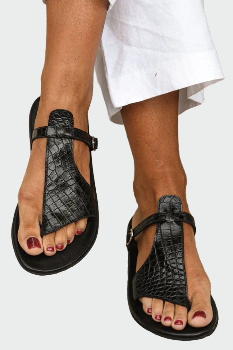 Sandaler med T-strop og tekstur