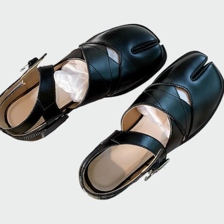 Olivia - Tabi Strap Mary Jane Sko