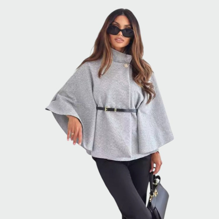 Alma – Elegant sommerfuglejakke med bælte