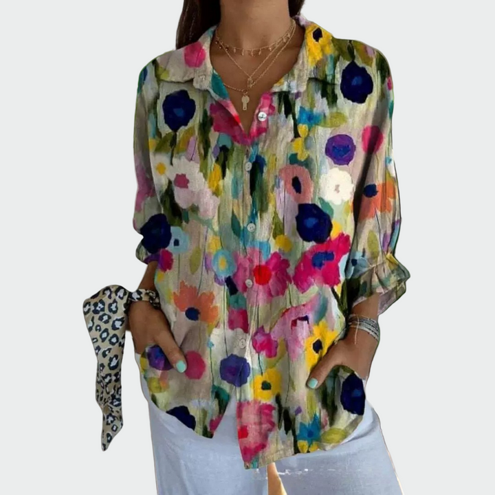 Stilfuld bluse med blomsterdesign