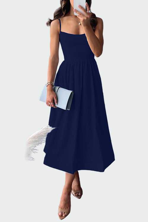 Elegant Midi Kjole med Stropper