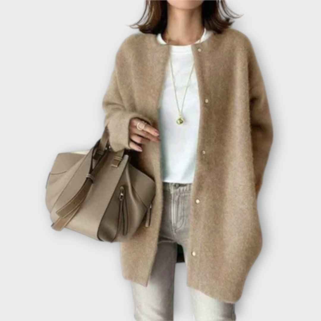 Lilly - Elegant Strikket Cardigan 