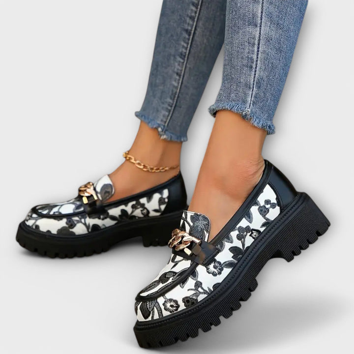 Sandra - Klassiske Retro Mokkasiner med Stil