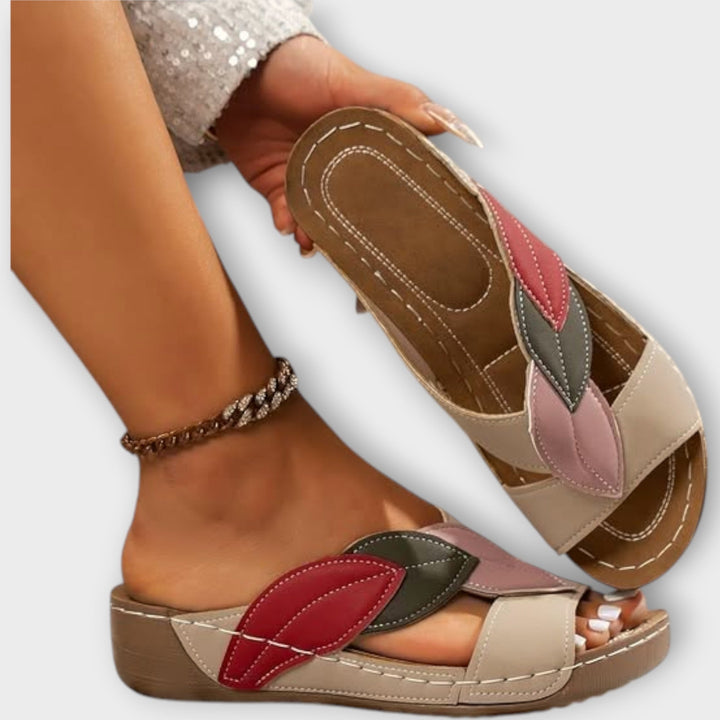 Slip-on sandaler