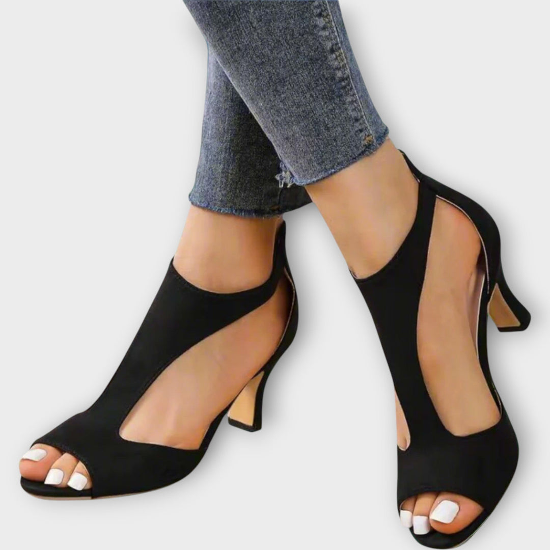 Elegante og komfortable sandaler med hæl