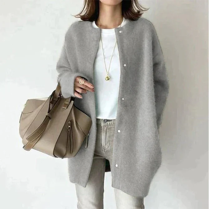 Lilly - Elegant Strikket Cardigan 