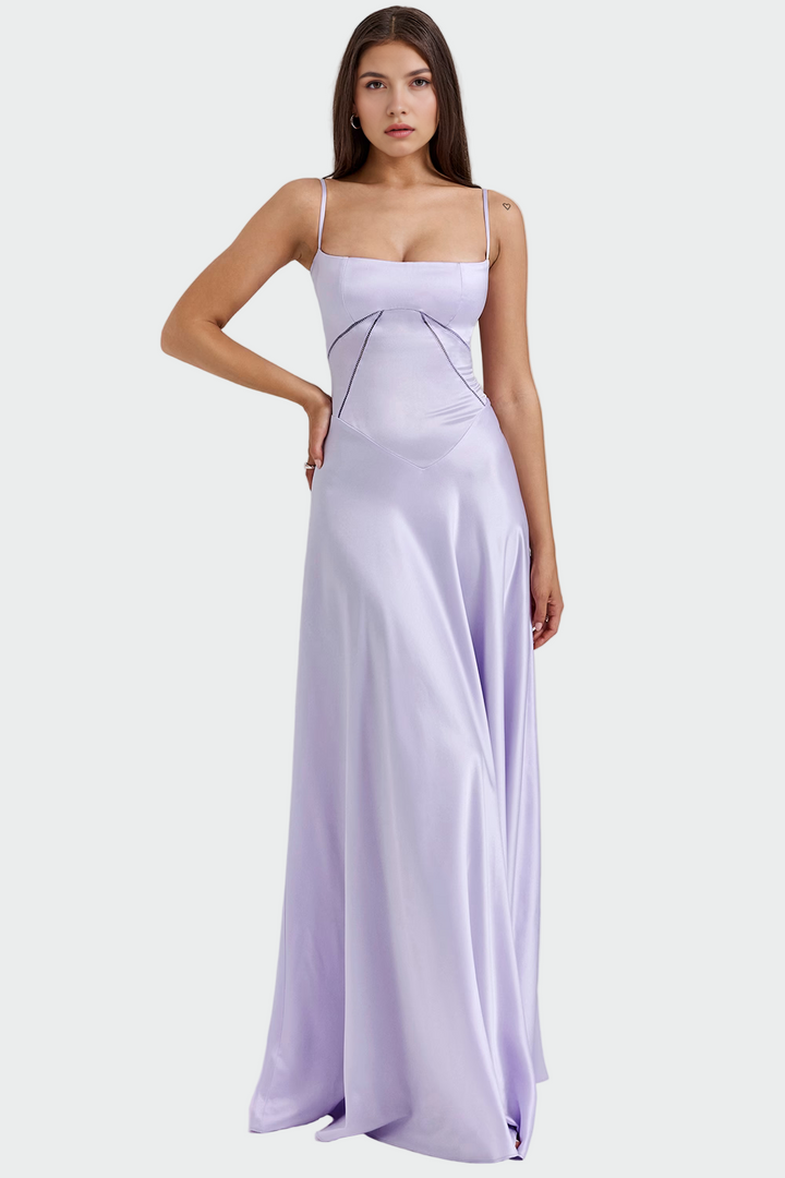 Satin Maxi Kjole med Tynde Stropper