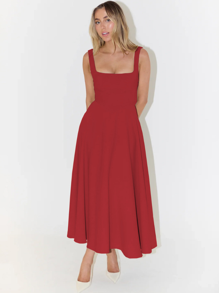 Elegant Midi Kjole med Romantisk Snit