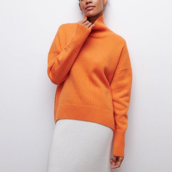 Katrielle - komfortabel sweater med høj hals