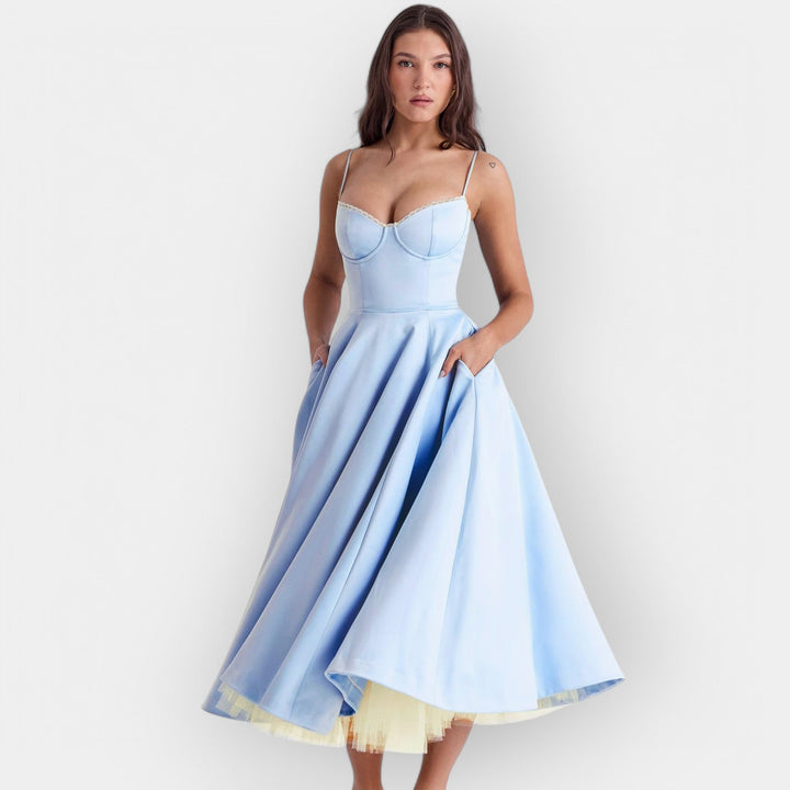 Elegant Midi Kjole med Stilfuld Silhuet