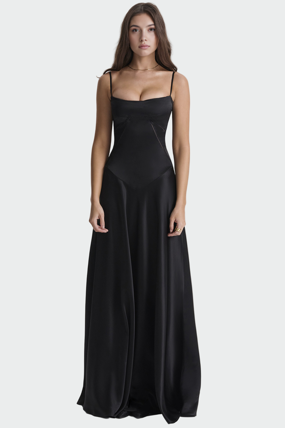Satin Maxi Kjole med Tynde Stropper