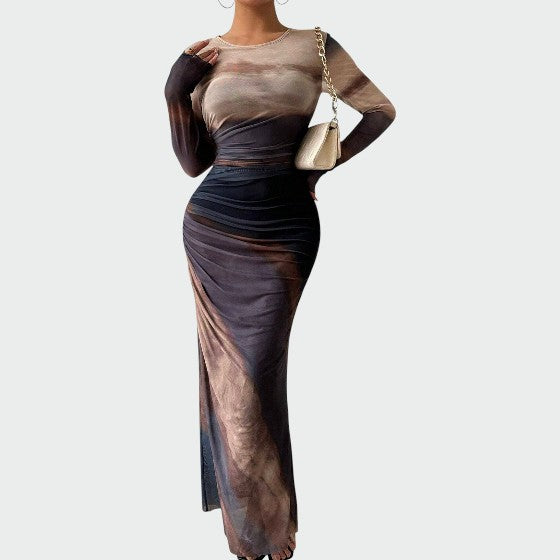 Torina – Komfortabel maxikjole med print, lange ærmer og rund hals