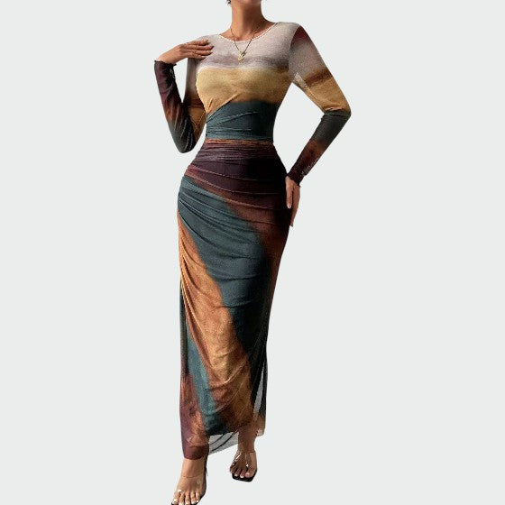 Torina – Komfortabel maxikjole med print, lange ærmer og rund hals