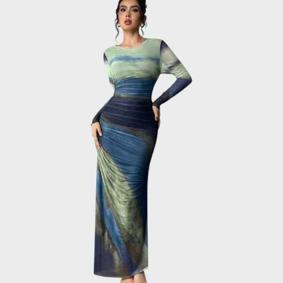 Torina – Komfortabel maxikjole med print, lange ærmer og rund hals