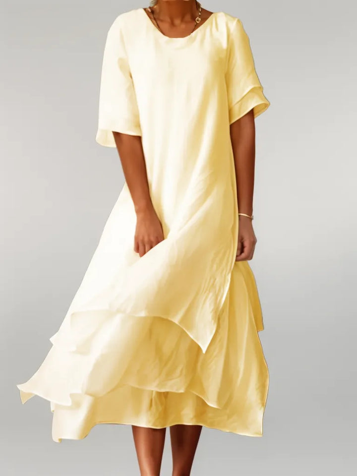 Maya Kjole med Elegante Flæser